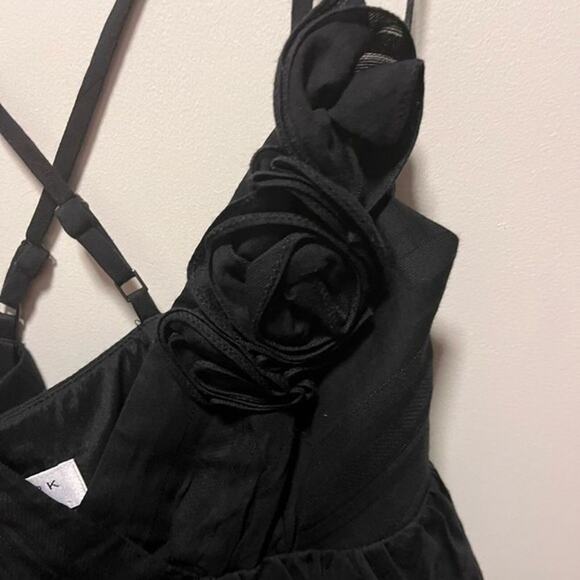 Trina Turk Black Ruffle Tiered Spaghetti Strap Criss Cross Dress Size 2 - Picture 6 of 6